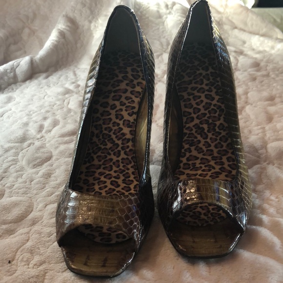 BCBGirls Snake Skin Look Heels - Size 5 1/2 B - $15 - Picture 1 of 9
